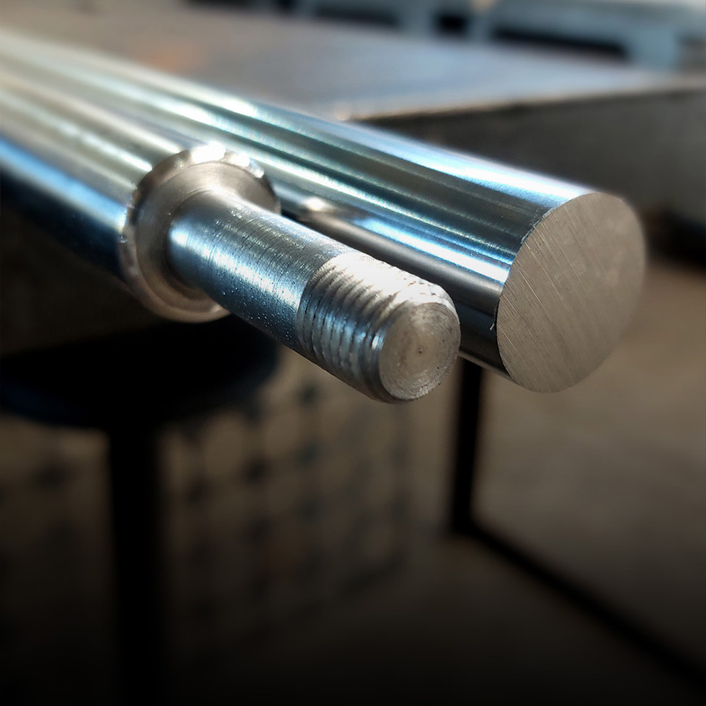 Usinagem de peça metálica - FD Indústria Metalúrgica